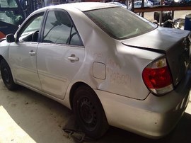 2005 TOYOTA CAMRY, SILVER, LE, 2.4L,  AT,  Z25021
